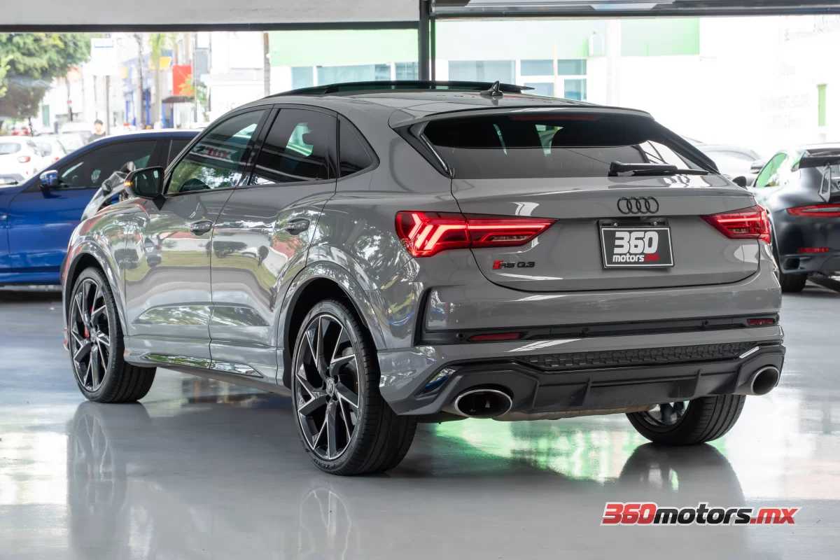 Audi Q3 RS  2021