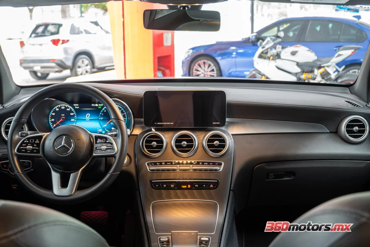 Mercedes Benz GLC 300 E 2022