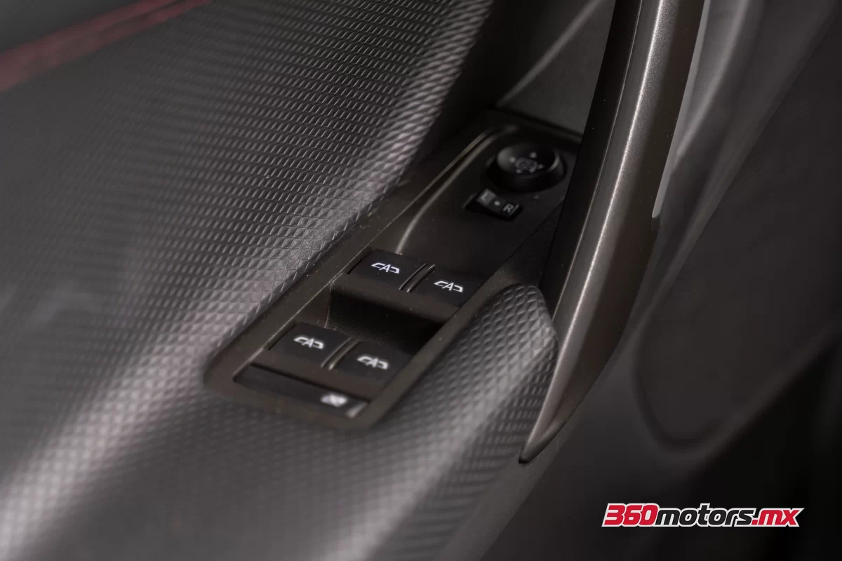 Chevrolet TRACKER RS 2024